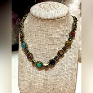 🟡 Antique-Gold-Toned Necklace with Various Gem-Toned Inserts